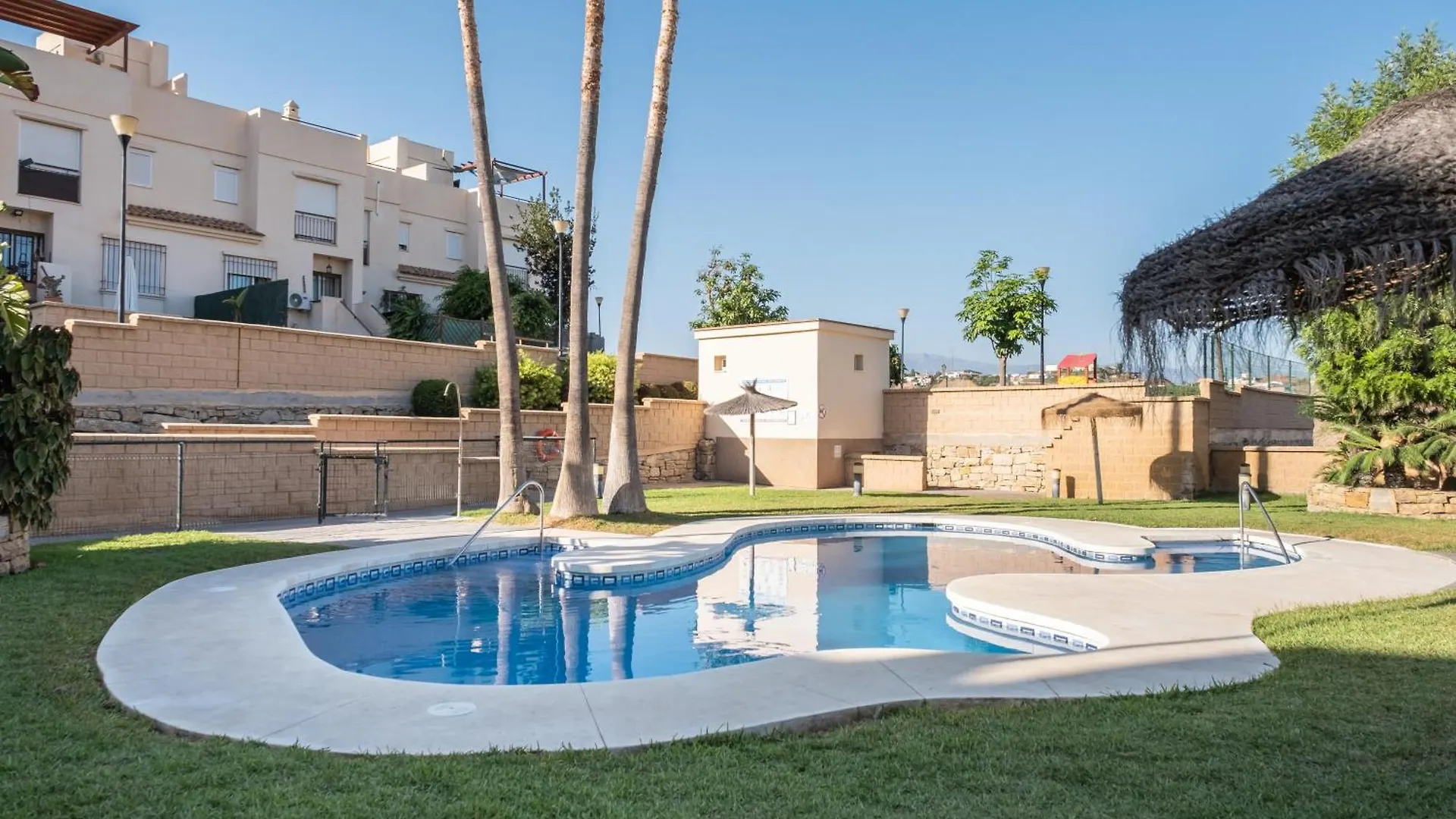 بيت للعطل فيلا Casa Vino Mio Piscina Padel Y Gym فيليز-مالاغا إسبانيا