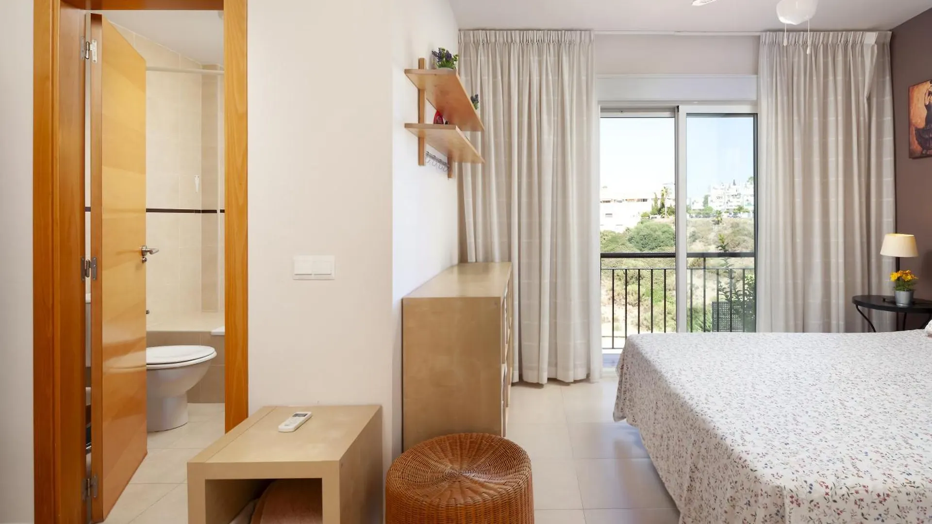 Holiday home Casa Vino Mio Piscina Padel Y Gym Villa Velez Malaga
